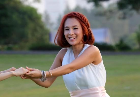 蔡妍录《美之见》泪洒现场 感慨烧伤患者不易