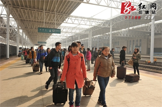 “大迁徙”落幕 春运期间湘潭火车站送客近25万人次