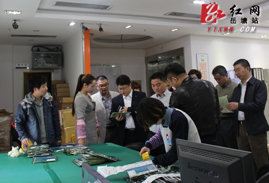 区长王永红带队对经开区洽谈项目进行实地考察
