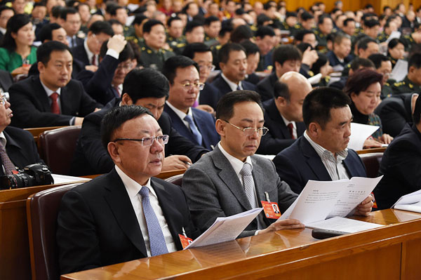 Premier Li delivers govt work report