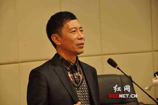 邰勇夫的校园演讲在全国各地进行了上千场，被各地教育主管部门的领导和广大师生称为：“与崇高信仰对话的当代劝学篇。”