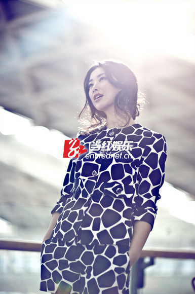 朱珠 沐浴阳光下