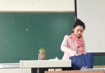 四川美女老师酷似刘诗诗 男生出勤率爆表(组图)