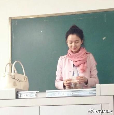 四川美女老师酷似刘诗诗 男生出勤率爆表(组图)