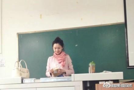 四川美女老师酷似刘诗诗 男生出勤率爆表(组图)