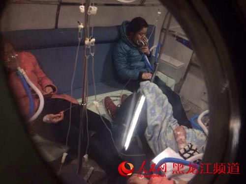 哈尔滨一工厂发生氨气泄漏26人中毒(图)