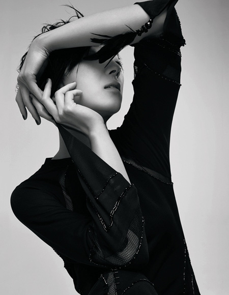 桂纶镁难掩桀骜