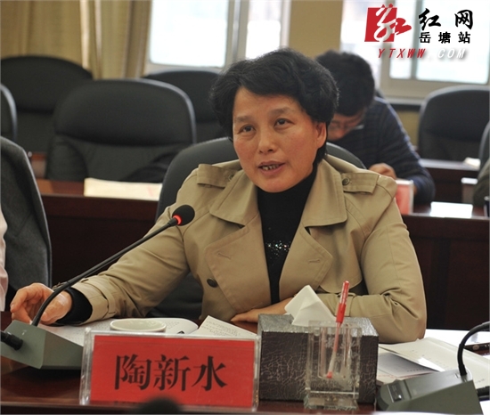 蔡力峰与岳塘区基层工作者交流群众路线工作 给予高度肯定