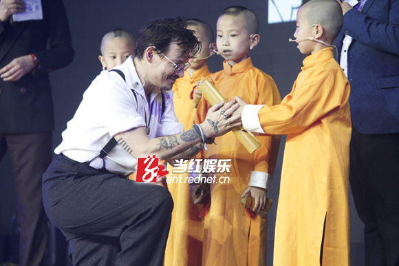 四胞胎小朋友来压轴