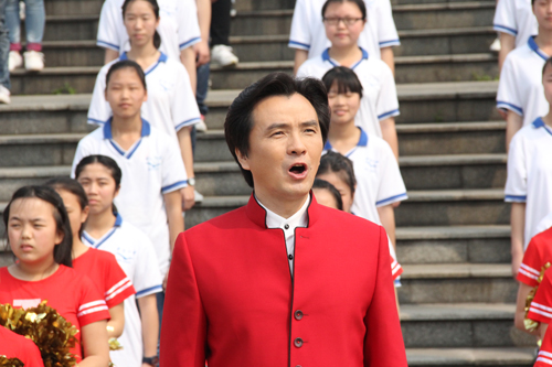 男高音歌唱家张天甫《爱在中国》MTV湖南中