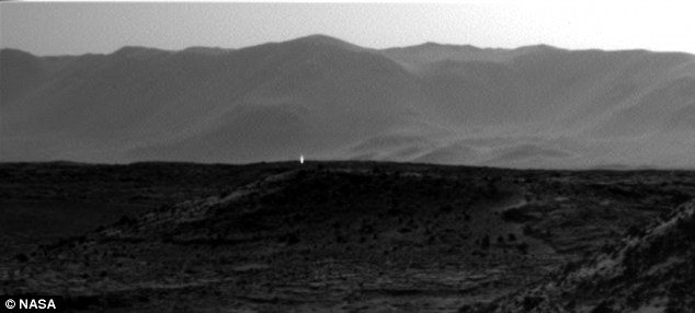 “好奇”号最新照片显示火星有“亮点”（图片来源：英国媒体/中国日报网）