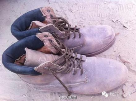 新疆农民长56码大脚 20多年只买到过一双合脚鞋