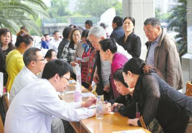 5岁女童爱吃零食患肝癌 住院半年不治身亡(图)