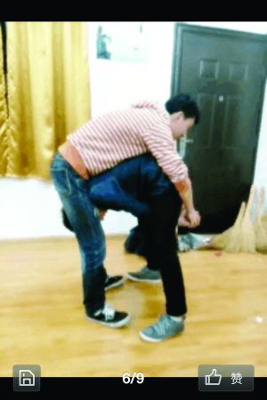 网友：再不疯狂我们就老了 提醒：一不小心就摔惨了