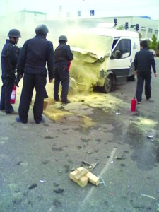 运钞车起火(现场照片由目击者提供)