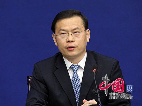 今年高校毕业生727万人 政府购买职位缓解就业压力