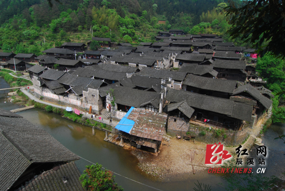 第一站选在辰溪县上蒲溪瑶族乡境内的五宝田古村落。