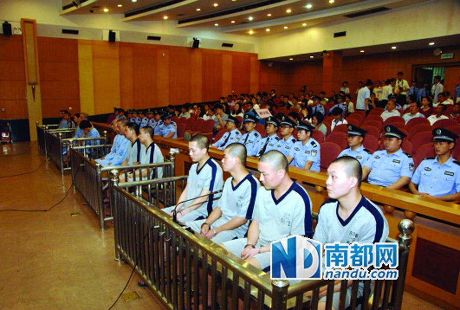 东莞放火收铺烧死四人案 房东夫妇为隐形巨富