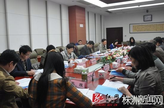 4月29日，市政协副主席朱庸靖一行督办“规范农村宅基地管理”提案