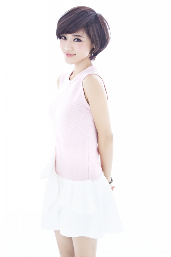 邓家佳获赞“拼命三娘”