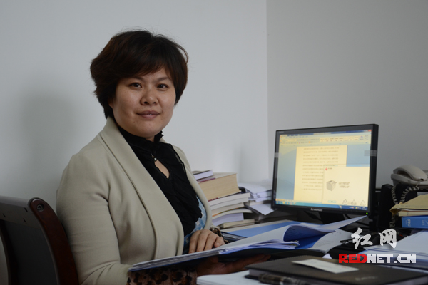 湖南省检察院公诉三处检察官冯丽君。