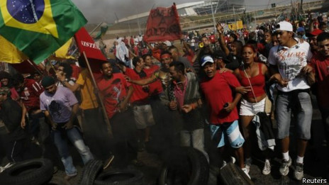 巴西50城市发生反政府示威抗议世界杯举行（图）