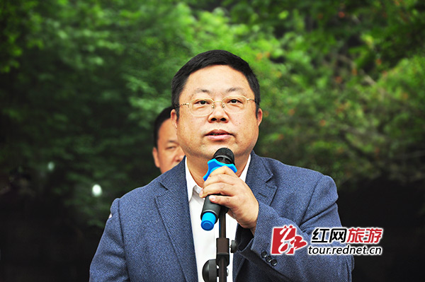 湘潭短途游升温 百名游客99元尝鲜湘乡一日游