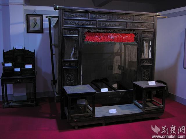 武汉一性学博物馆砸钱千万 展示洞房女用开裆裤