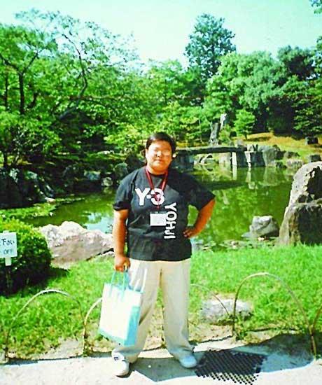 女生大学期间减肥100斤逆袭成“女神”(组图)