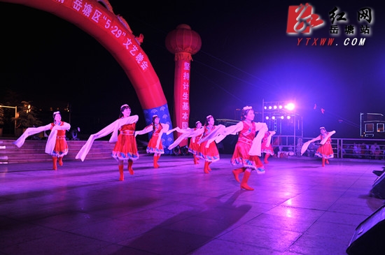 迎接“5.29” 岳塘区举行“幸福计生情”文艺晚会