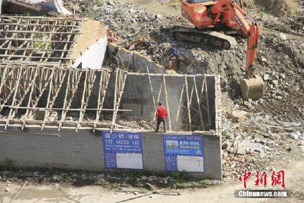 吉林最牛钉子户被拆 曾截断通往火车站道路(图)