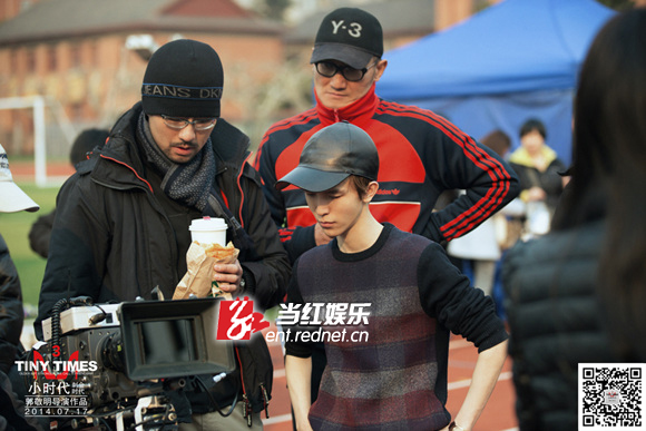 《小时代3》导演片场工作照
