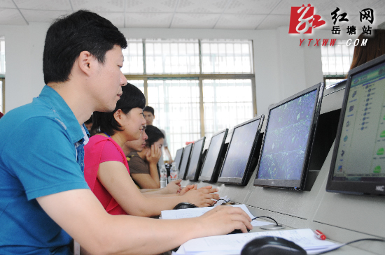 组图：2014高考第一天