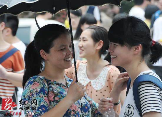 组图：2014高考第一天