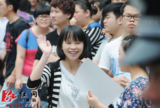 组图：2014高考第一天