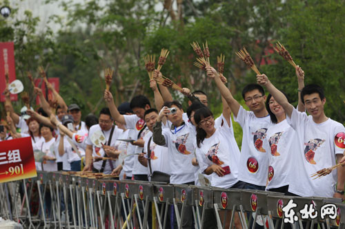 331人用202.9米组合环保烧烤箱烤肉串创世界记录