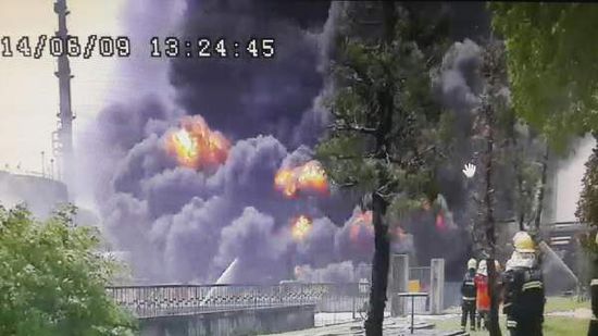 南京六合区扬子石化公司炼油厂硫回收装置爆炸起火