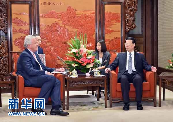  6月10日，国务院副总理张高丽在北京中南海紫光阁会见美国通用电气公司董事长兼首席执行官杰夫·伊梅尔特一行。 新华社记者 李涛 摄