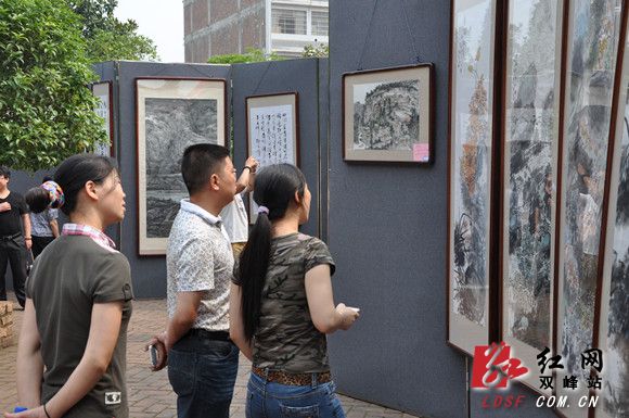 书画文化节上的作品