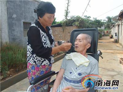 女子3年天天坚持按摩讲故事 唤醒植物人丈夫