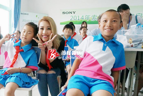 A-Lin助力索尼梦想课堂 索尼梦想教室开启