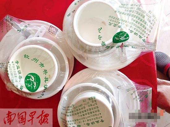 钦州一餐馆密封消毒碗内惊现活蛆 活蛆从何而来？