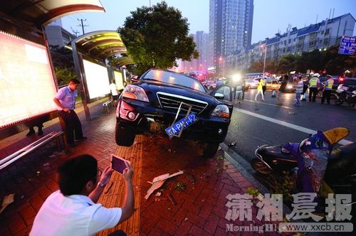 huangj14061328_nEO_IMG.jpg