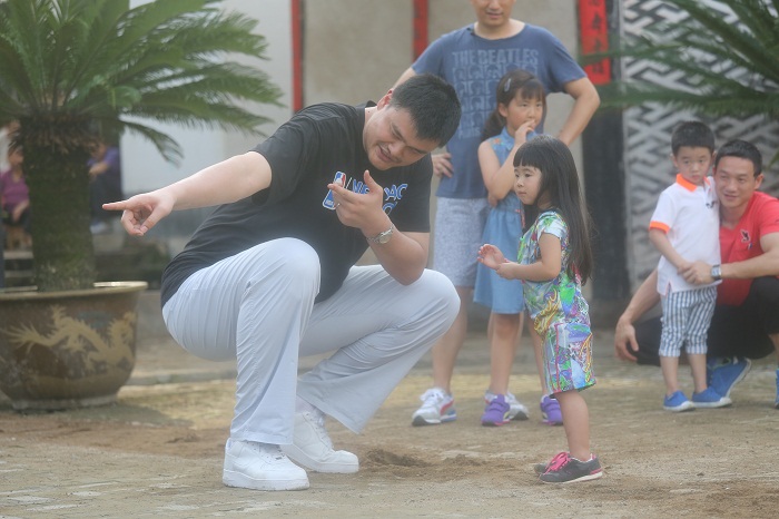 姚明客串《爸爸去哪儿》