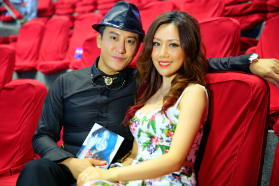 毛宁和karey天天