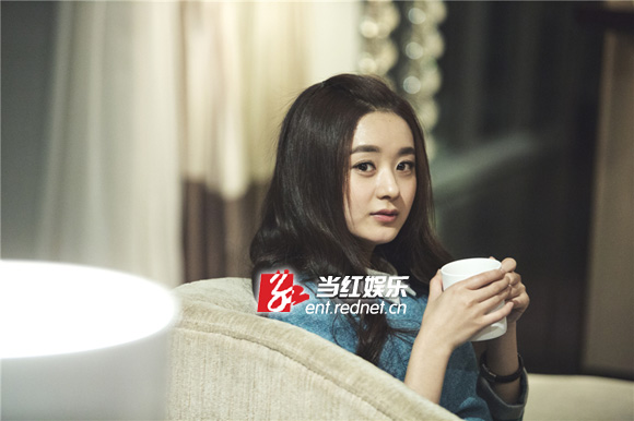 《杉杉来了》赵丽颖-“吃货”剧照