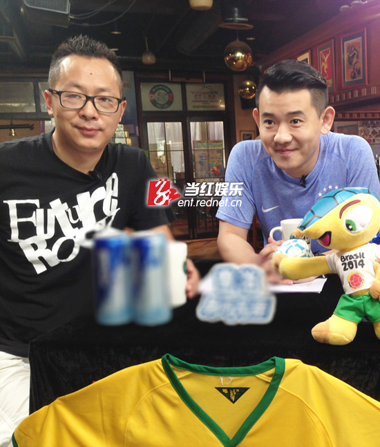 李响、灯叔读解巴西 《大话世界杯》点击破亿