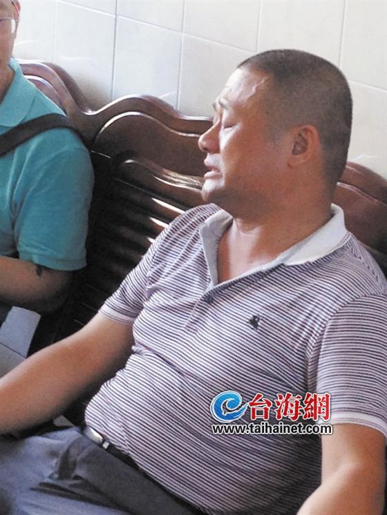漳州：女学生遭五女同学围殴 旁观者叫好