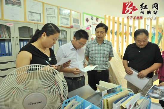 朱毅强带队突击检查幼儿园安全生产工作