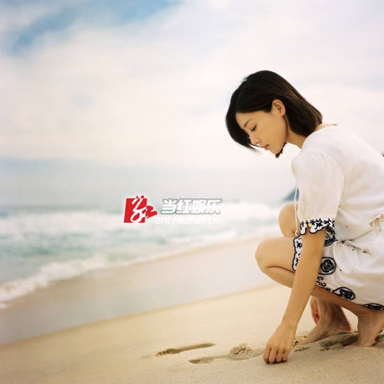 ”萌女神“邓家佳